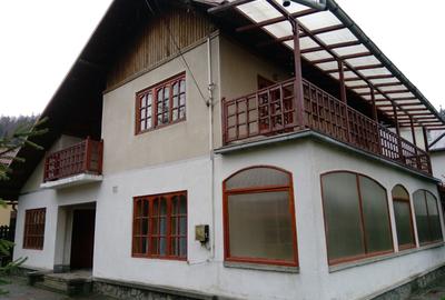 Vila P+M Busteni 9.7 Booking, 5 dormitoare, fosa septica, centrala, curte, garaj - 8