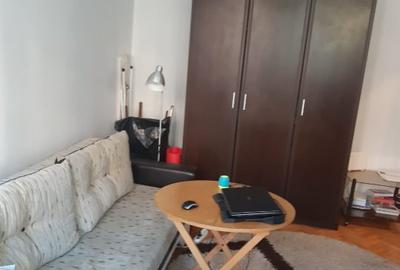 Garsonieră semidecomandată în Gara de Nord