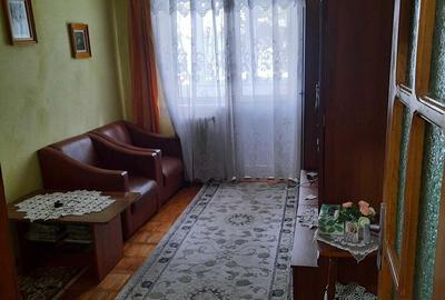 Apartament cu 3 camere decomandat în Fălticeni