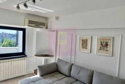 Apartament cu 4 camere decomandat, mobilat în P-ța Unirii