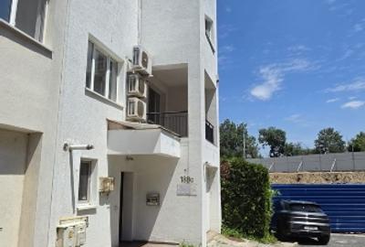 Casă cu 5 camere în Floreasca