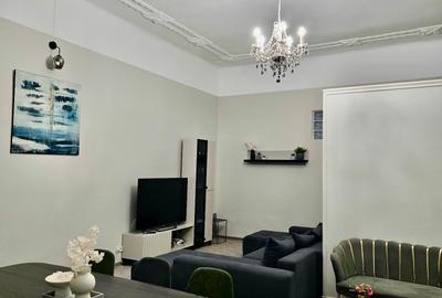 Ultracentral, Ferdinand | Studio elegant 70 mp | Tavane înalte | AC - 1