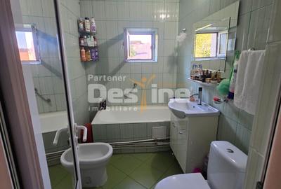 Apartament de vânzare | Zona TÂRGU CUCU | semidecomandat, 3 camere - 8
