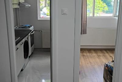Garsonieră, mobilată în Titan