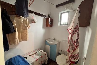 Casă +Teren Rm. Vâlcea str. N. Bălcescu - 11