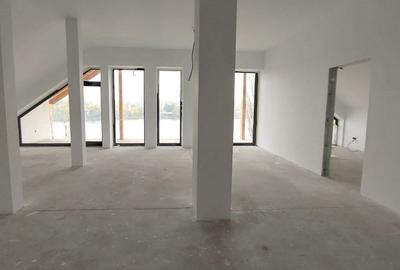 Casă individuală P+1E+M | Snagov | Ieșire lac | Ponton și piscină - 11