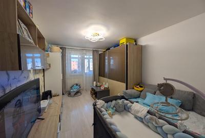 Apartament cu 2 camere semidecomandat în 1 Decembrie 1918