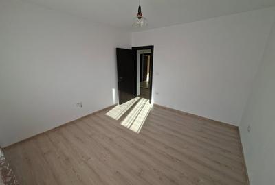 Apartament 3 camere 75mp,et.3 cu pod,loc de parcare,bucatarie mobilata-cod163478 - 5