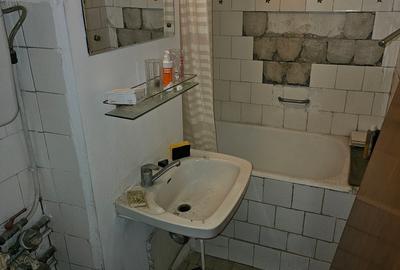 Bucur Obor - 7/10 - bloc mixt 1974, reabilitat, decomandata, balcon, 59900 € - 10