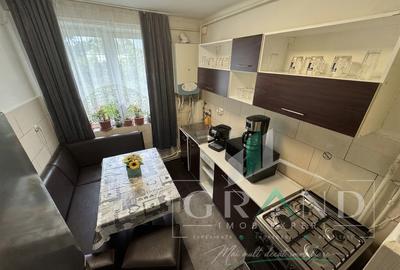 Apartament cu 2 camere semidecomandat, mobilat în Semicentral