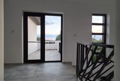 FARA COMISIOANE casa eleganta cu 5 camere 3 terase P+1+pod 2 placi 1800mp asfalt - 26