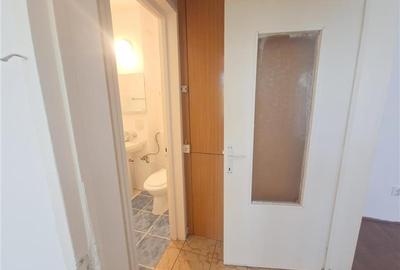 3 camere, etaj 2, aproape de centru – un apartament spatios si luminos, zona foa - 20