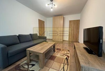 Apartament cu 3 camere decomandat, mobilat în Podu Roș