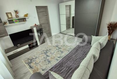 Apartament cu 3 camere semidecomandat, mobilat în Mănăștur