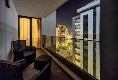 Apartament cu 2 camere decomandat, mobilat în Tractorul