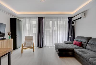 Apartament cu 3 camere decomandat în Titan