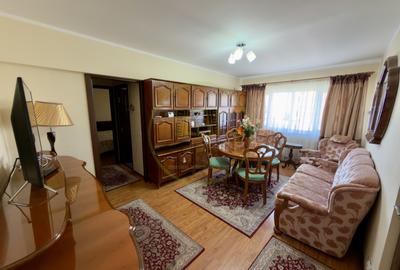 Apartament cu 2 camere semidecomandat, mobilat în Craiovița Nouă