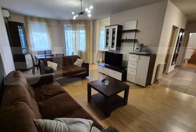 Apartament cu 2 camere decomandat, mobilat în Micro 16