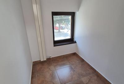 B-dul Gloriei, imobil P+1, pentru birouri, comercial - 18