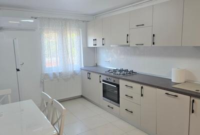 Apartament cu 2 camere decomandat în Decebal