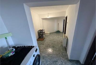 Apartament 2 camere decomandat zona Milcov - 6