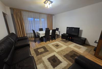 3 Camere 100mp Tomis 3 zona piata - 630 Euro - 2