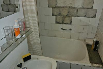 Bucur Obor - 7/10 - bloc mixt 1974, reabilitat, decomandata, balcon, 59900 € - 12