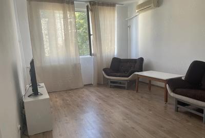 Apartament cu 2 camere, mobilat în Păcii