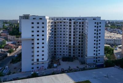 Apartament cu 3 camere decomandat în Titan
