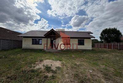 Casă individuală cu 4 camere în Covaci