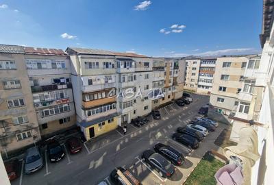 Apartament 3 camere, situat in Targu-Carbunesti, Str Petrolistilor - 14