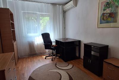 Garsonieră decomandată în Tineretului