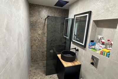 Apartament cu 2 camere decomandat în Fundeni