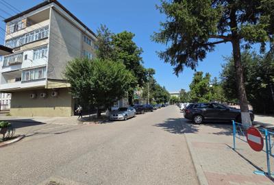 Apartament 4 camere etaj 2 zona centrului vechi Casa de Cultura Adjud - 15