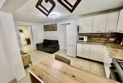 Apartament cu 2 camere decomandat, mobilat în Ultracentral