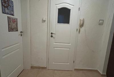 Apartament cu 2 camere semidecomandat în Iancului