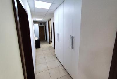 Spatiu in zona Centrul Civic pretabil birouri, Cabinet medical, etc. - 3