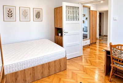 Apartament cu 2 camere semidecomandat, mobilat în Ultracentral