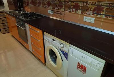 DACIA - BLOC IZOLAT - LIFT - RENOVAT - 3 cam - 2 bai - 2 balcoane - centrala pro - 10