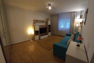 Garsonieră decomandată în Dristor