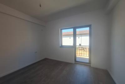 ​Vilă modernă de mijloc, finalizată la cheie | P+E+M | Curte proprie 130 mp - 13