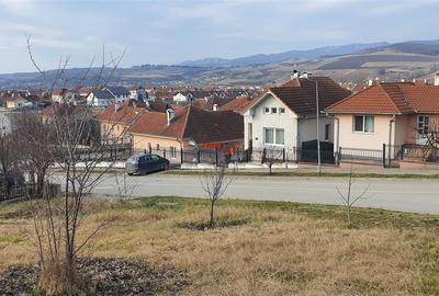 Teren in Alba Iulia, la asfalt, cu toate utilitatile - 1