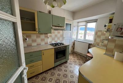 De vanzare Apartament 3 camere, zona Centru. - 4
