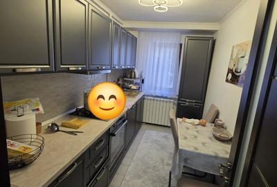 Vand apartament 2 camere decomandat et.1 Simeria - 5