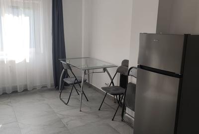 Inchiriez  apartament 2 camere - 5