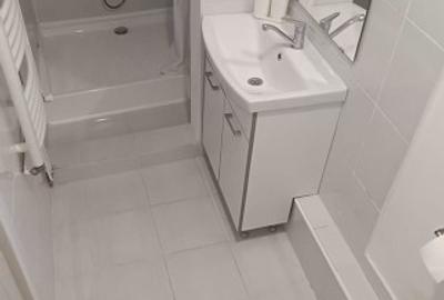 Corp de casa renovat , mobilat si utilat modern cu terasa panoramica spre Tampa - 8