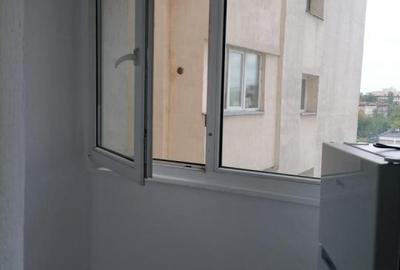 Piata iancului-Gura de metrou- 260 euro bloc mixt - 4