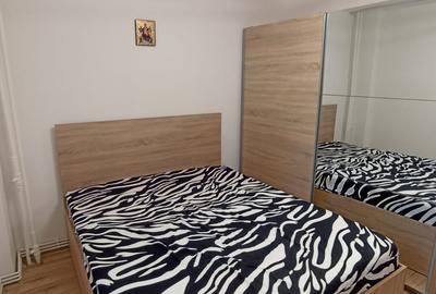 Apartament cu 3 cam cf 1 dec, mobilat si utilat, P/8 --Pecineaga sector 5 - 3