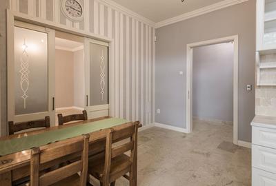 Proprietate in vila cu 2 familii, 4 camere, garaj, finisaje moderne - 13