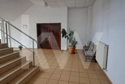 De Închiriat ,spațiu comercial/birouri – parter, acces stradal direct - 8